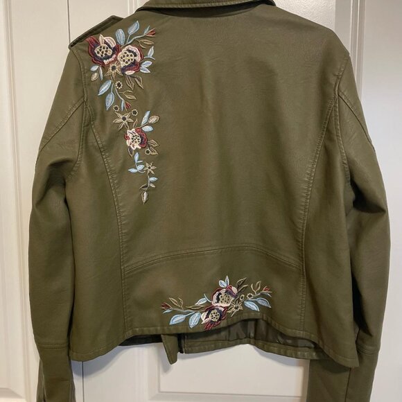 Kate & Mallory Moto Jacket - Picture 2 of 6